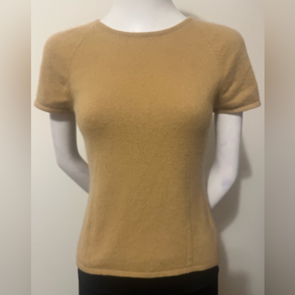 Classiques Classic Tan Women's Cashmere Top